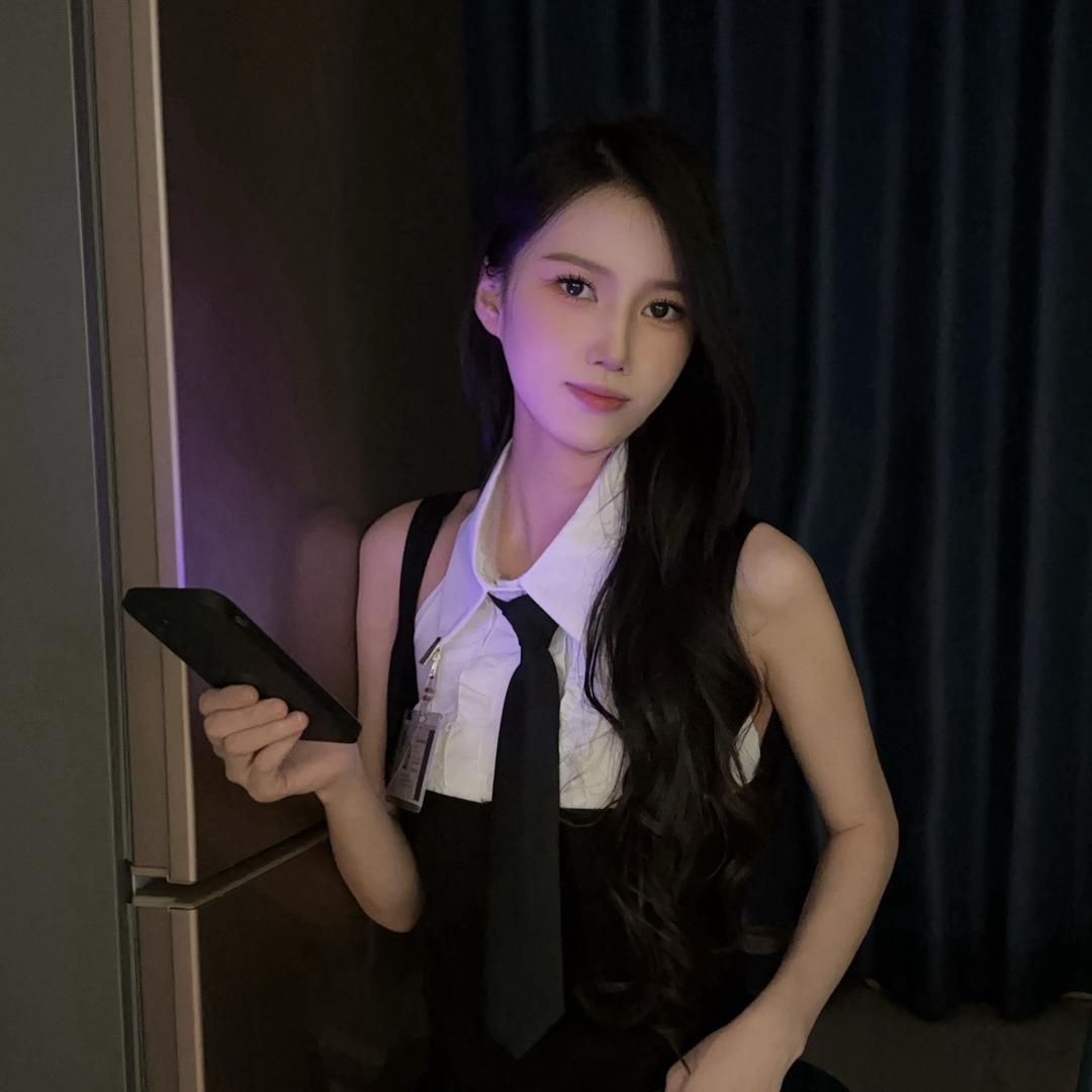 叶依依