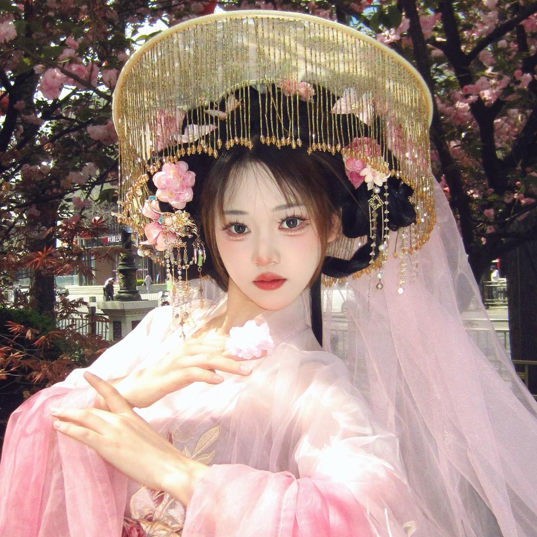 西安曲江新区朝华阁汉服馆（个体工商户）