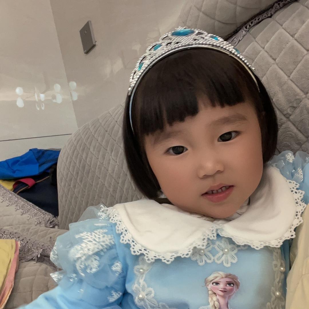 小白兔🐰奶糖🍬