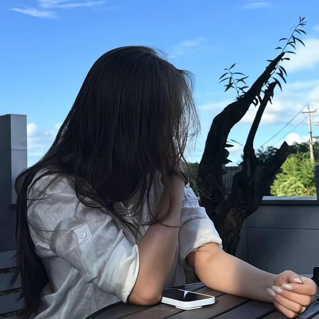 Lⁱ·李开心ᰔᩚ