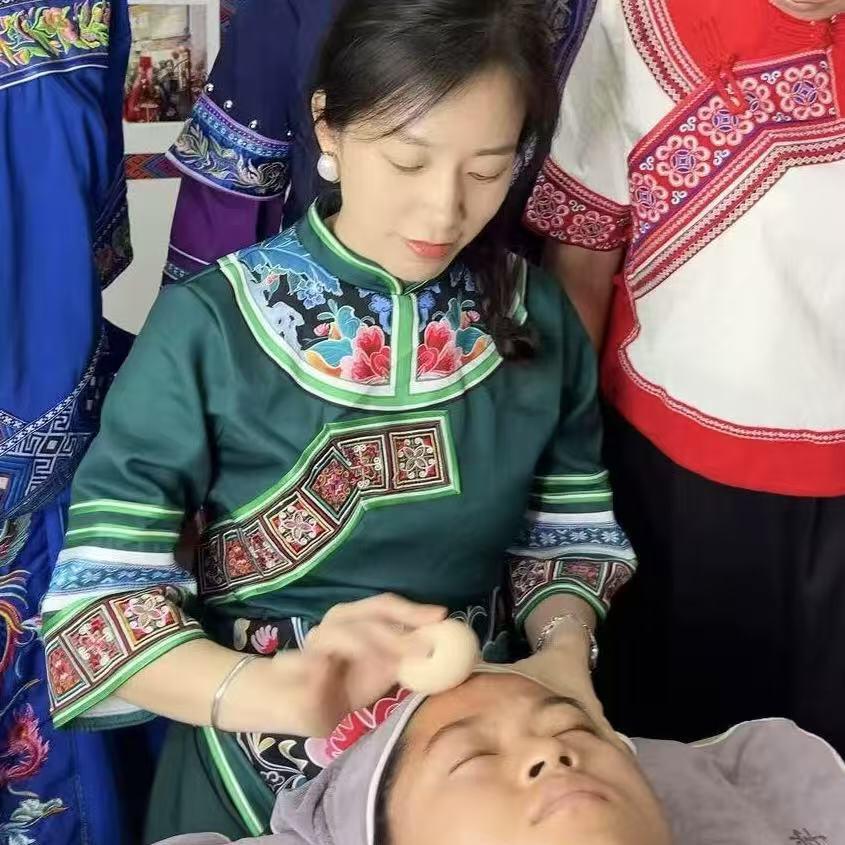 瑶山本草  晴子