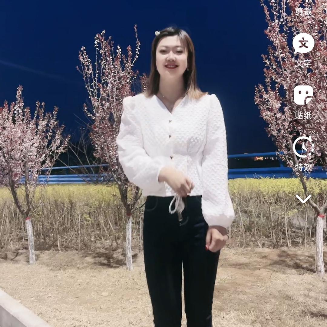 白石山小姐姐（我在涞源养鹦鹉）