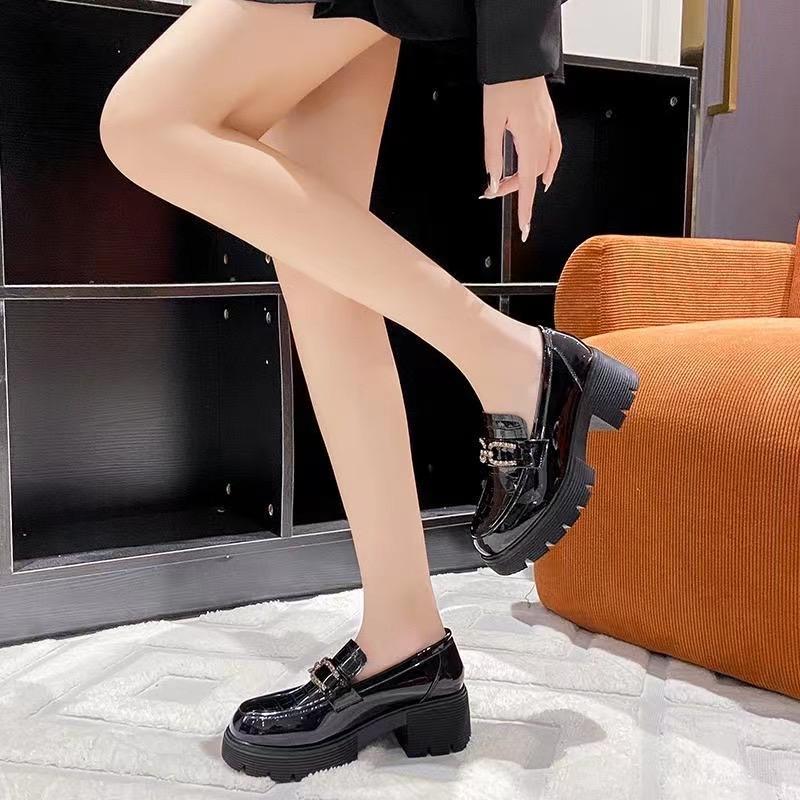 麦馨栗子精品女鞋