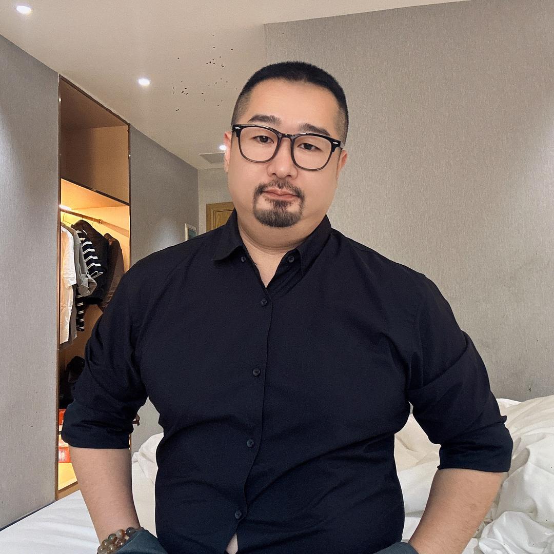 Mr. 魔熊🐻