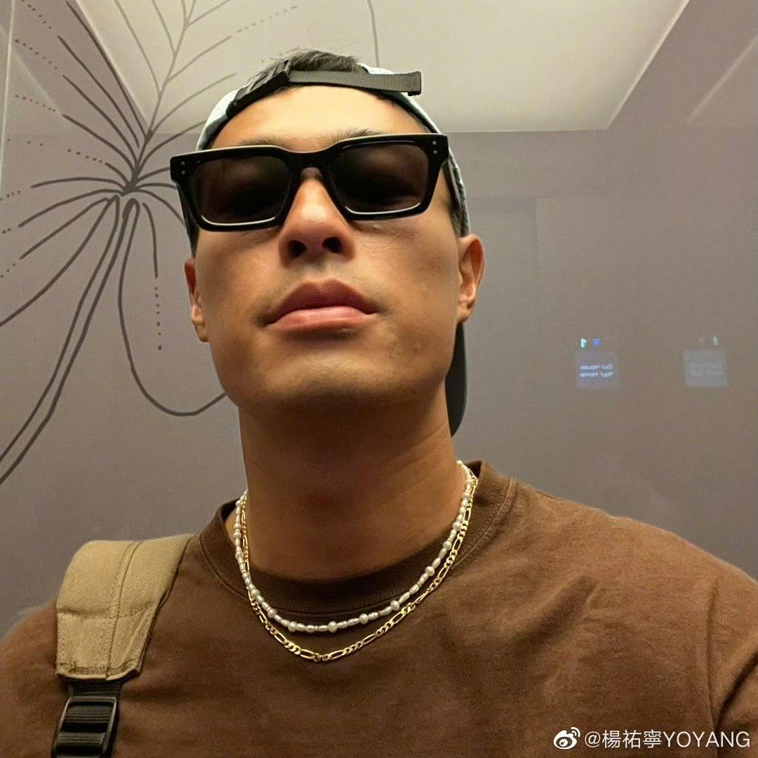 铁锤🔨熊二