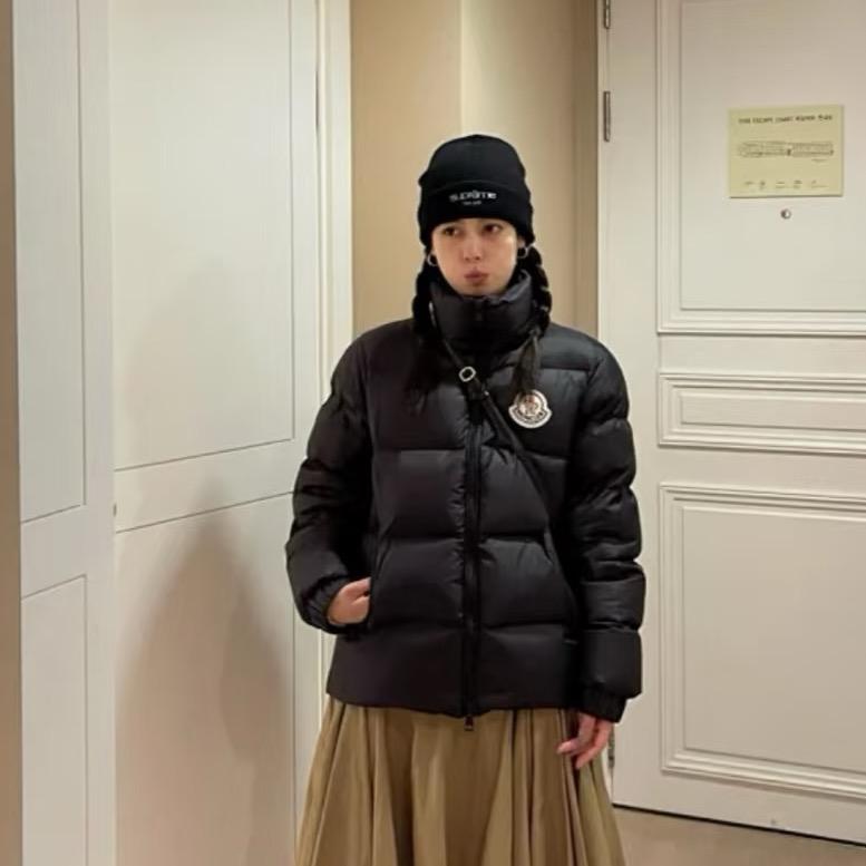 乔儿穿了什么
