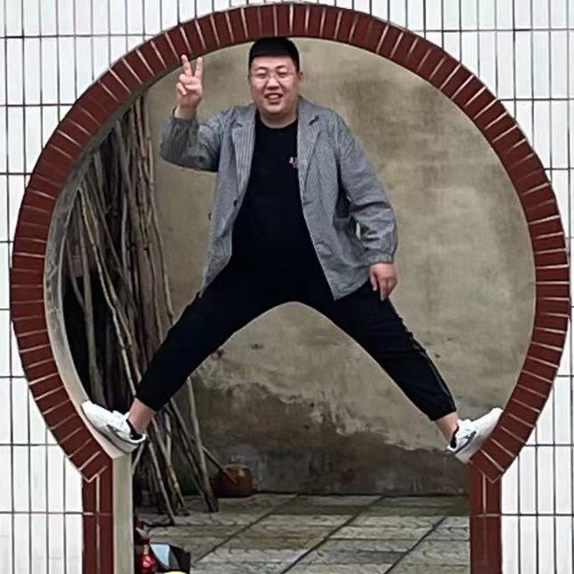 亲亲我童装铺子