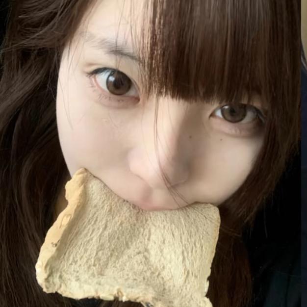 小聆婷.