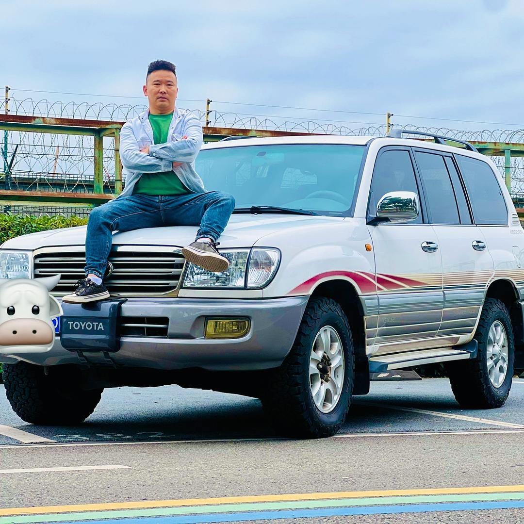 成都铭江飞腾二手车经纪有限公司