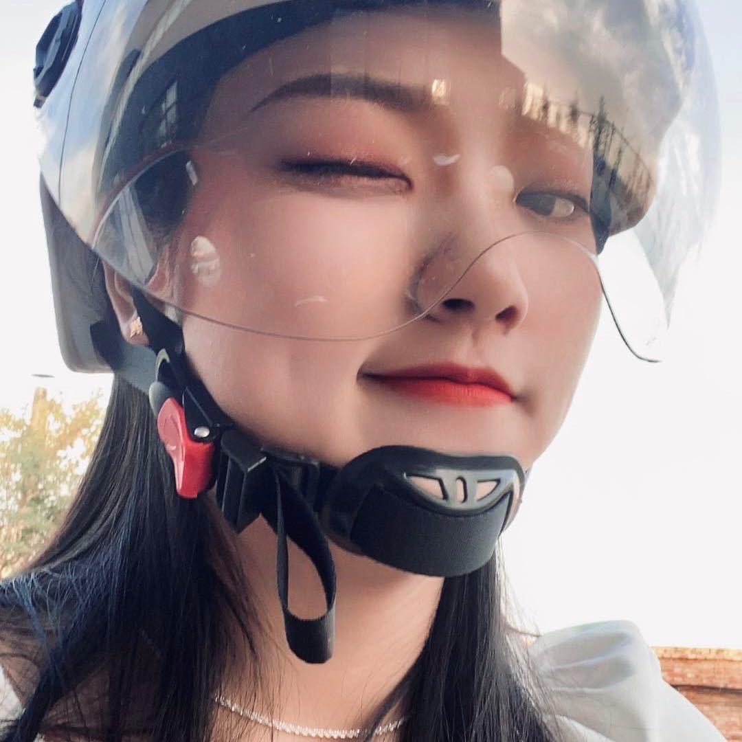 带刺的玫瑰🌹