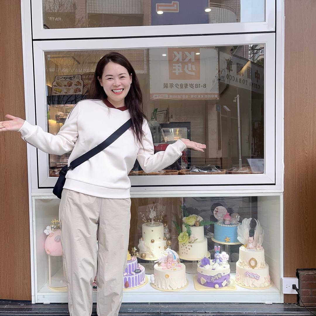 鸿星尔克达州西街店玉玲