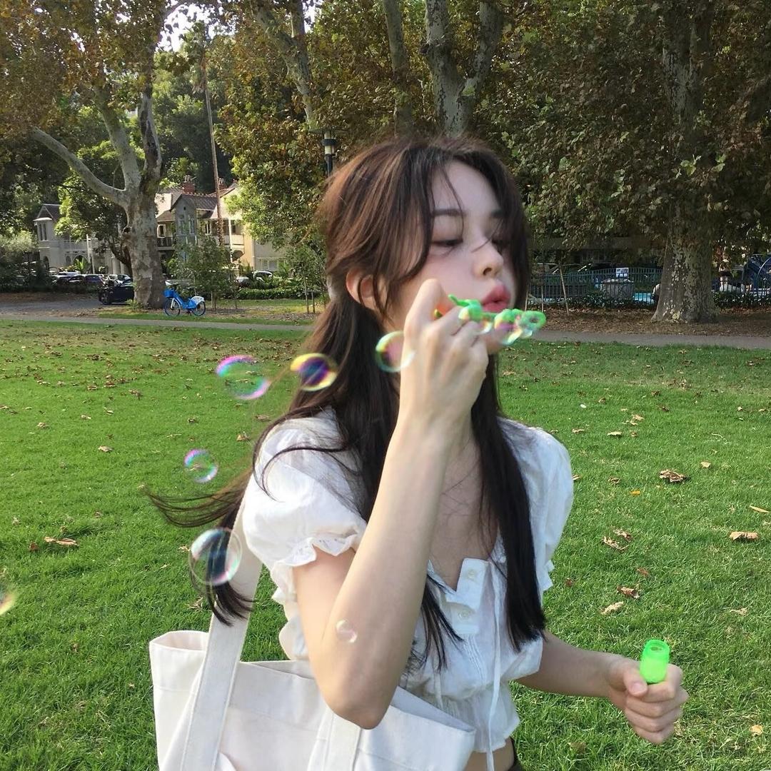 是怡怡吖