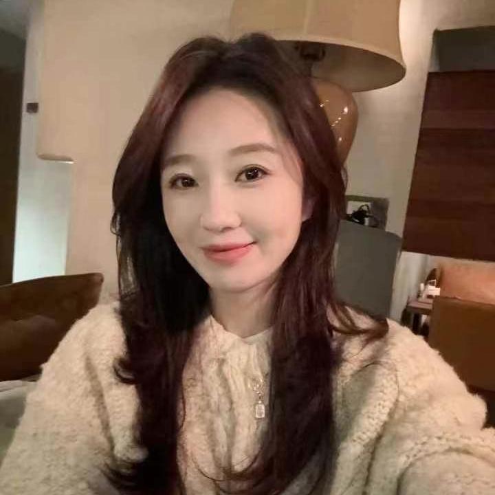 佩佩服饰WA