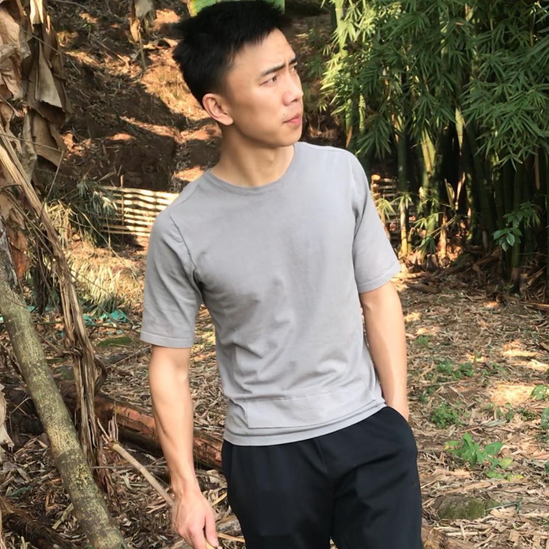 罗二娃（忠爱一生）