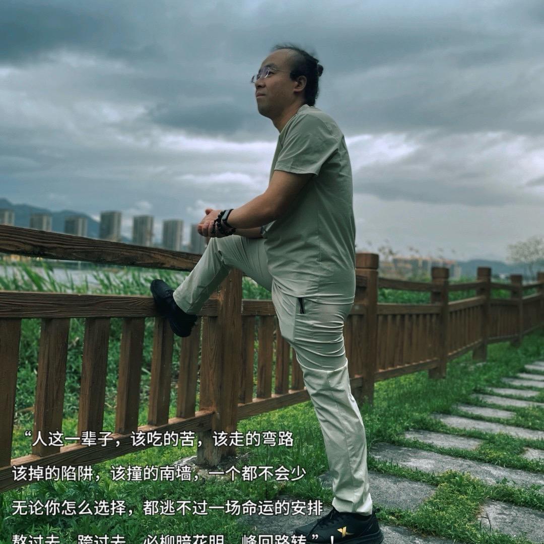 青城山下的山君