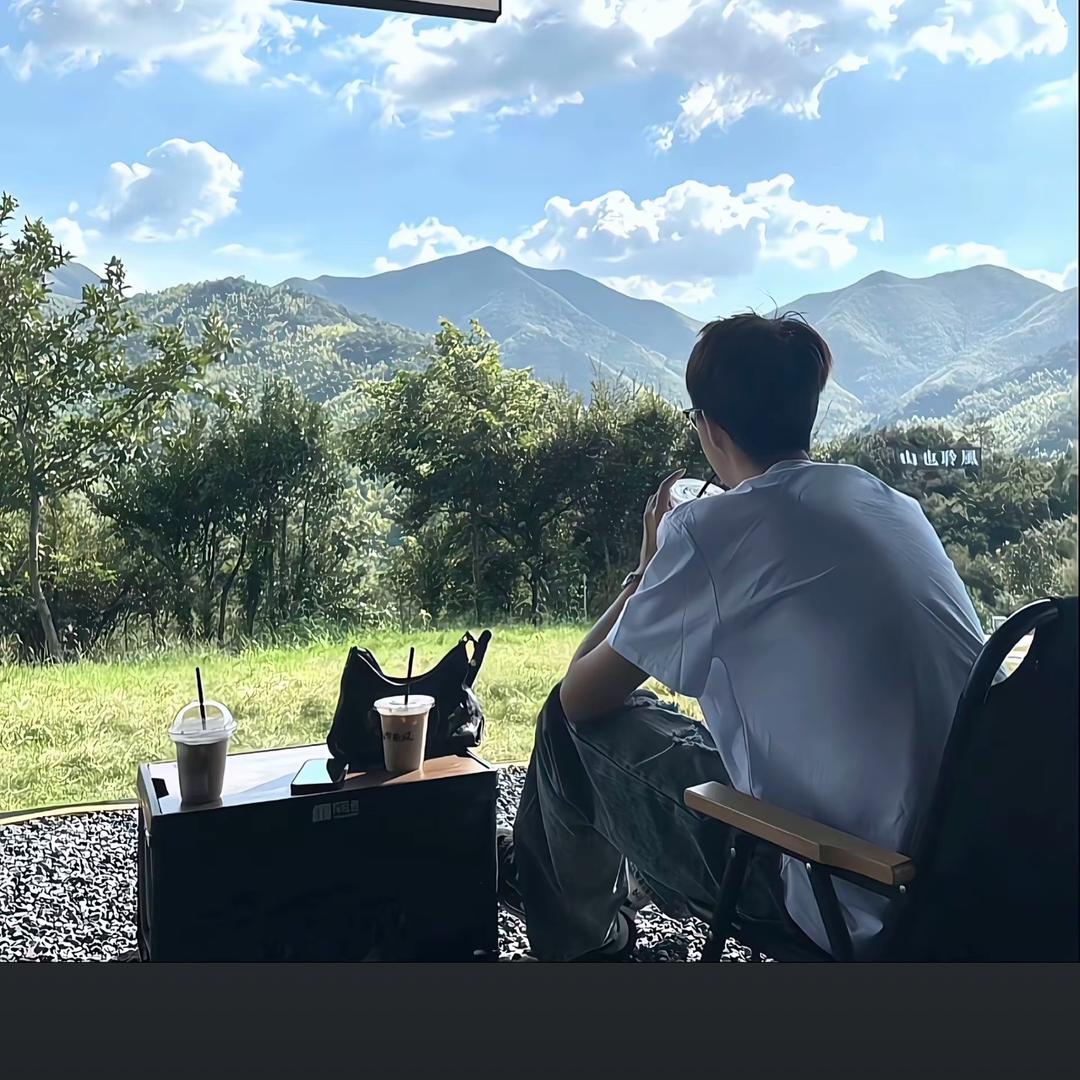 爱挑食的小华华_