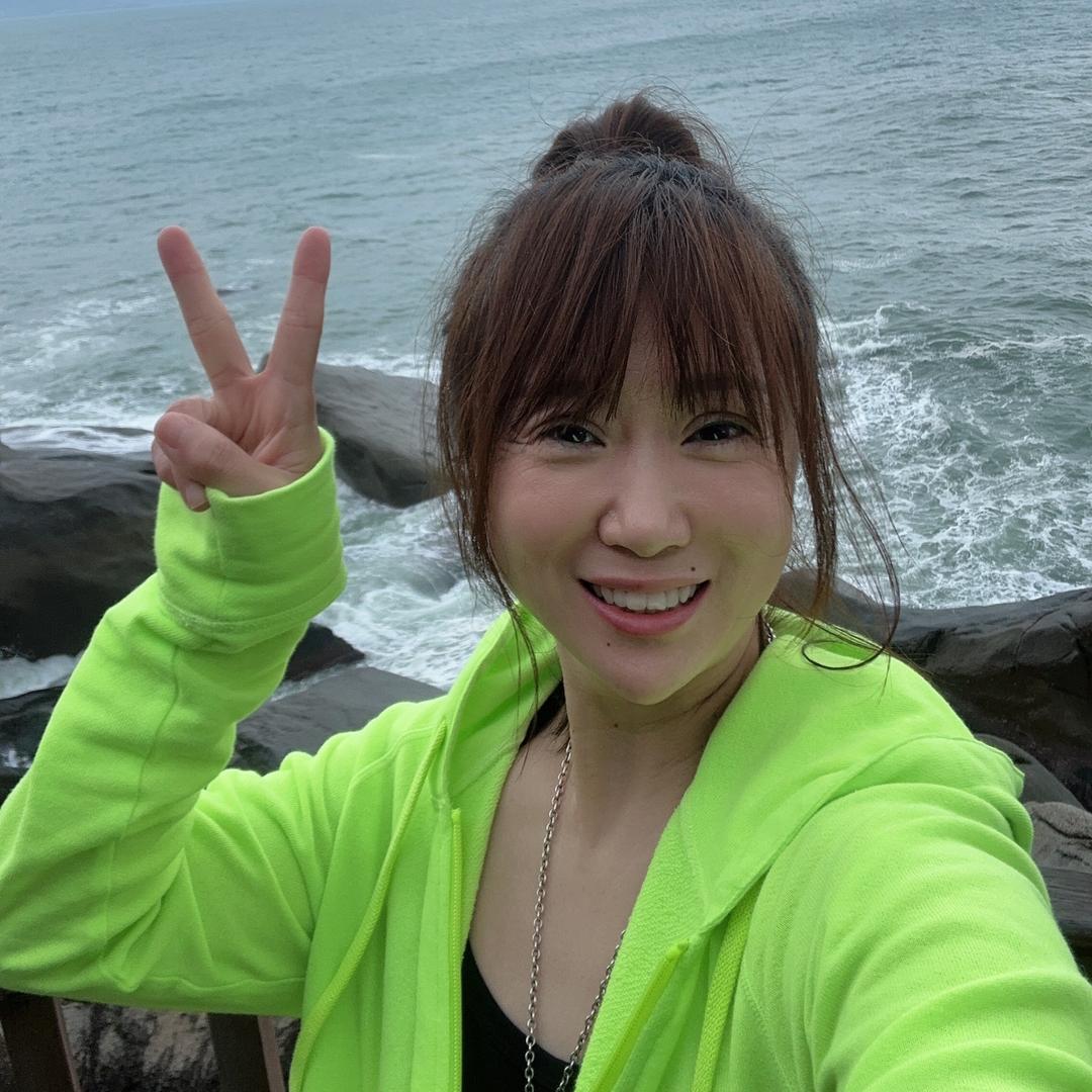 泓姐吖喝点儿