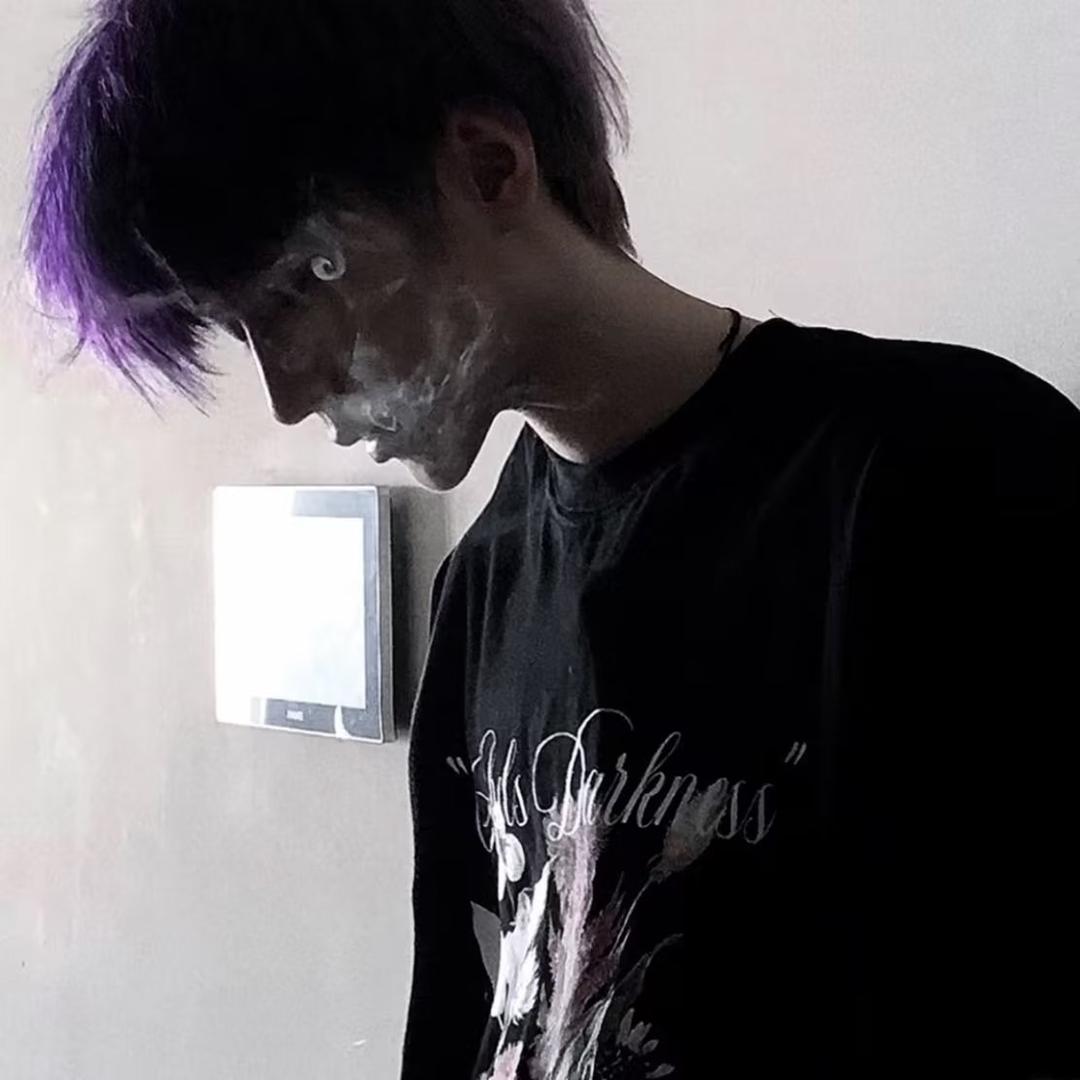 小恒戒酒戒烟中……