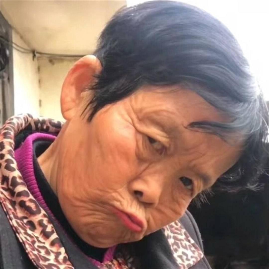 爱笑的铁头