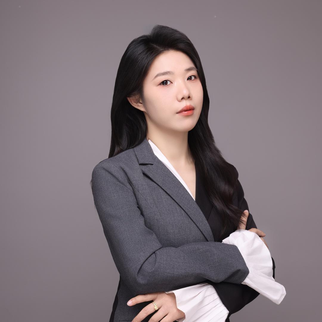 博乐说房小何何