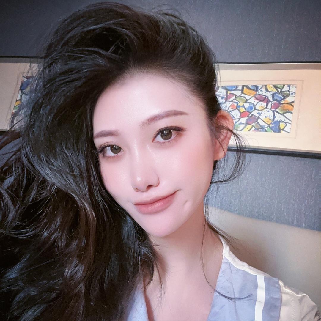 迪拜多米·多乐男女装集合店_