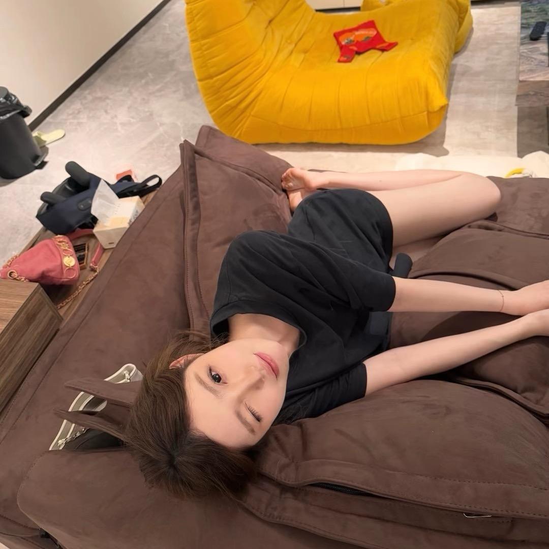 王哈哈^