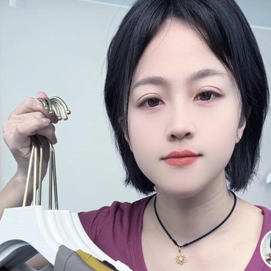 弘优服饰