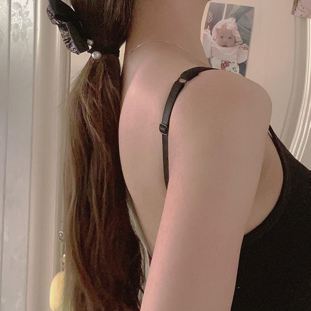 两只猪琪琪✨