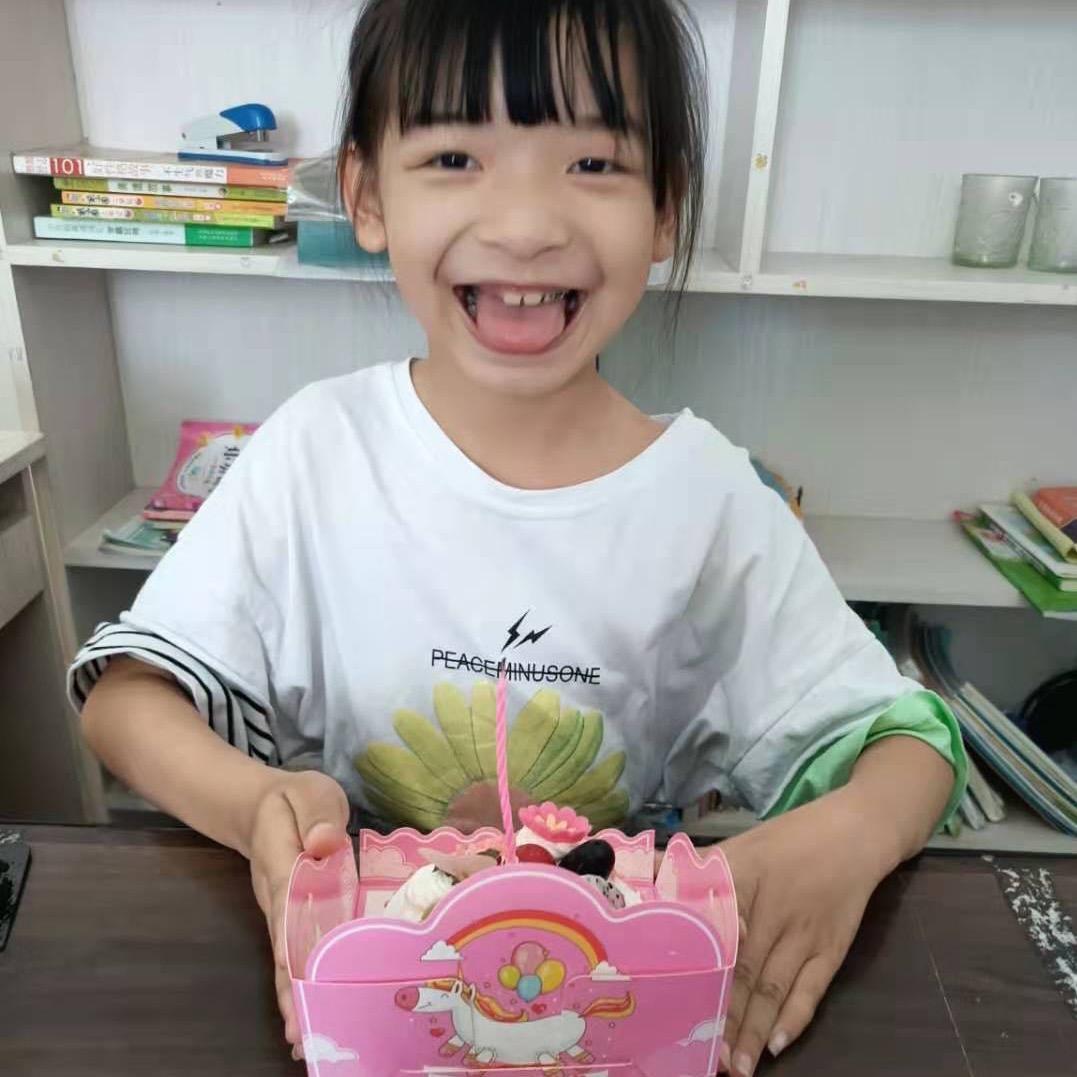 黄小美