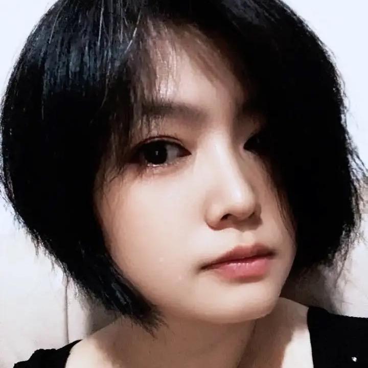 户口本上性别女～把🤍揣兜里冷眼看世界