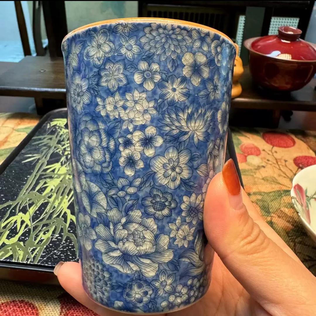 眼睛不适，爱看帅哥