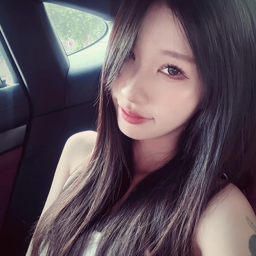 小王   .