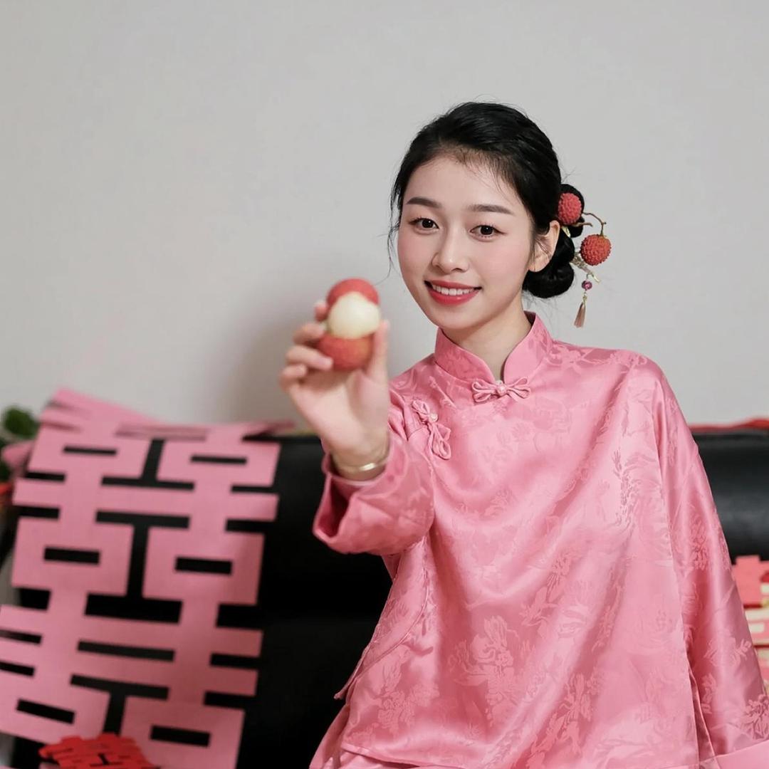 夕阳下的那抹红