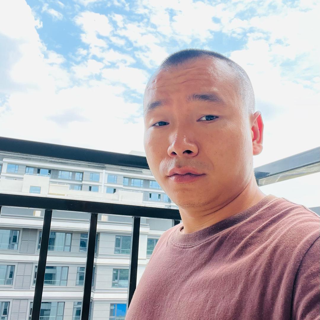 老董朋友圈