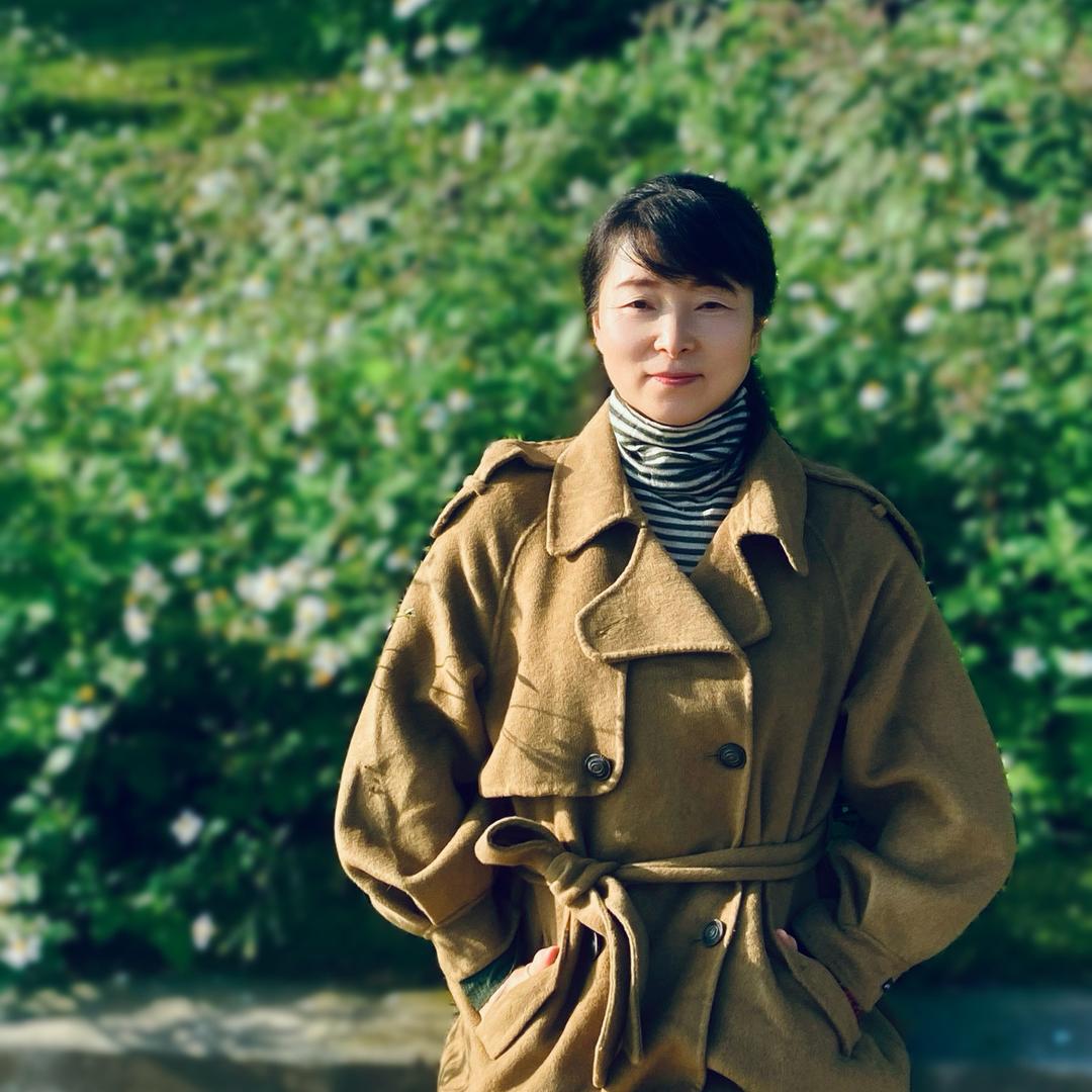 韫玉国画擅画山水仕女花鸟