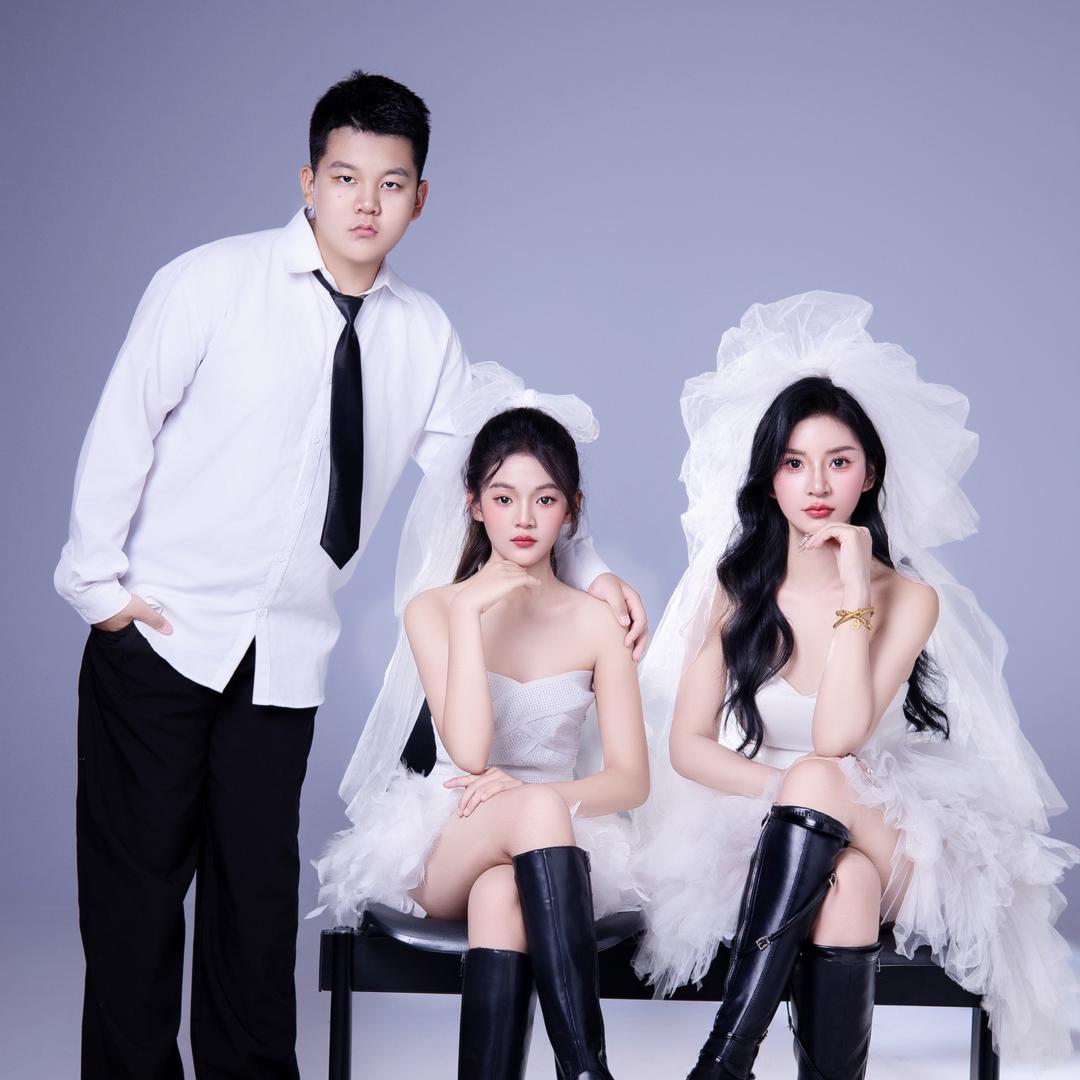 小雪与铭仔(母子组合)