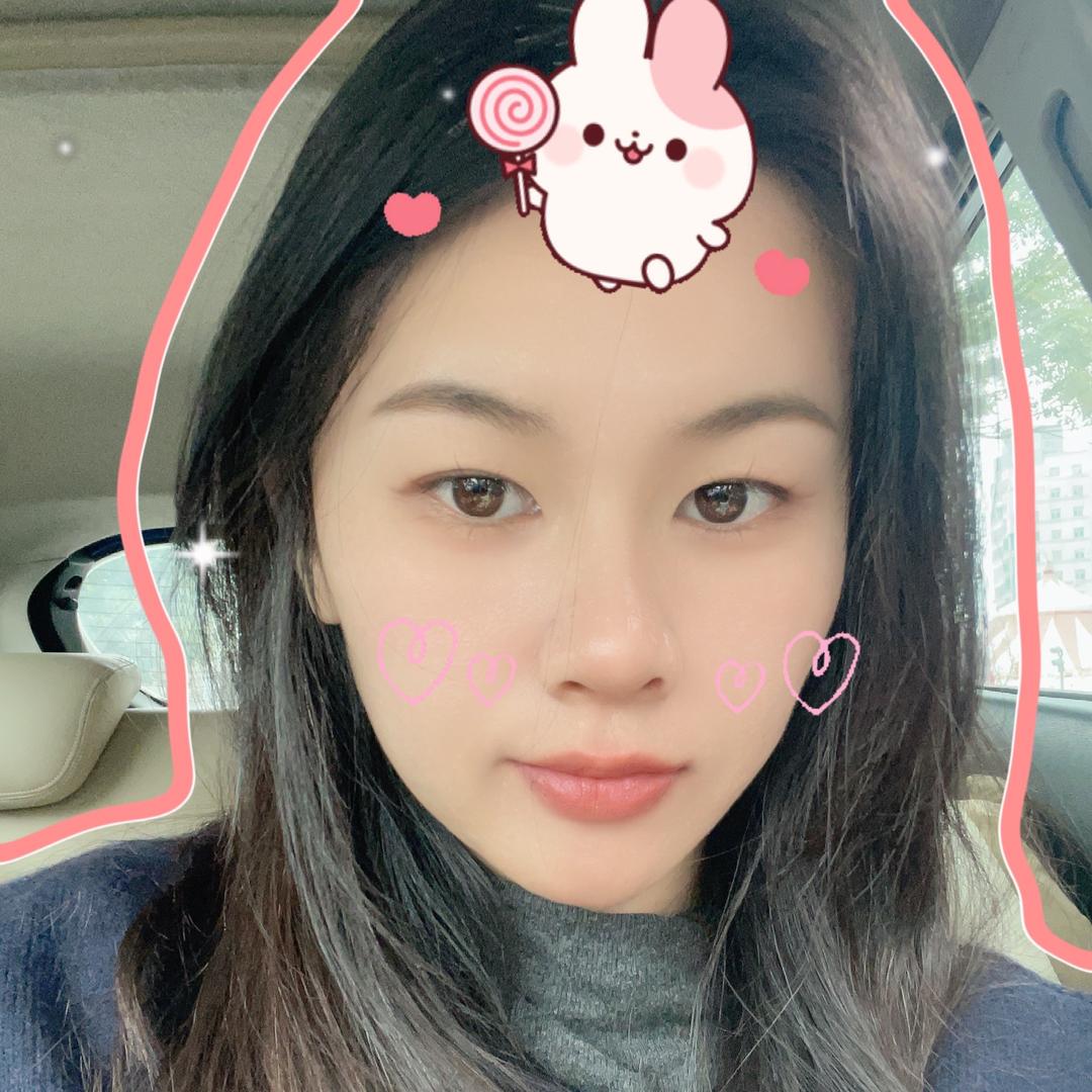 AY。