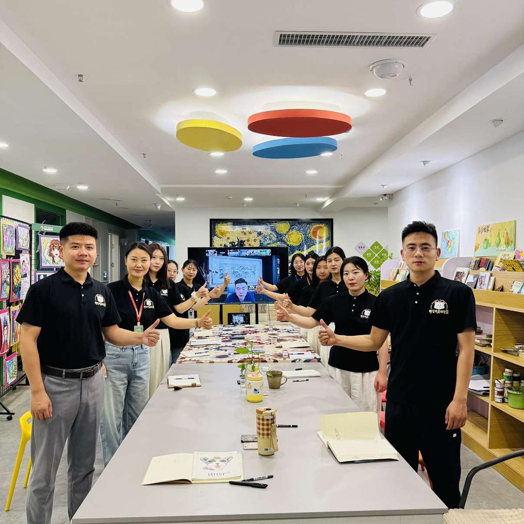 希望美术教育·李老师