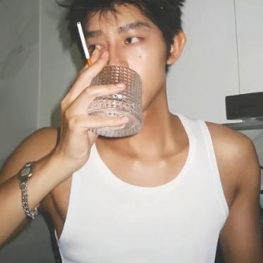 小九