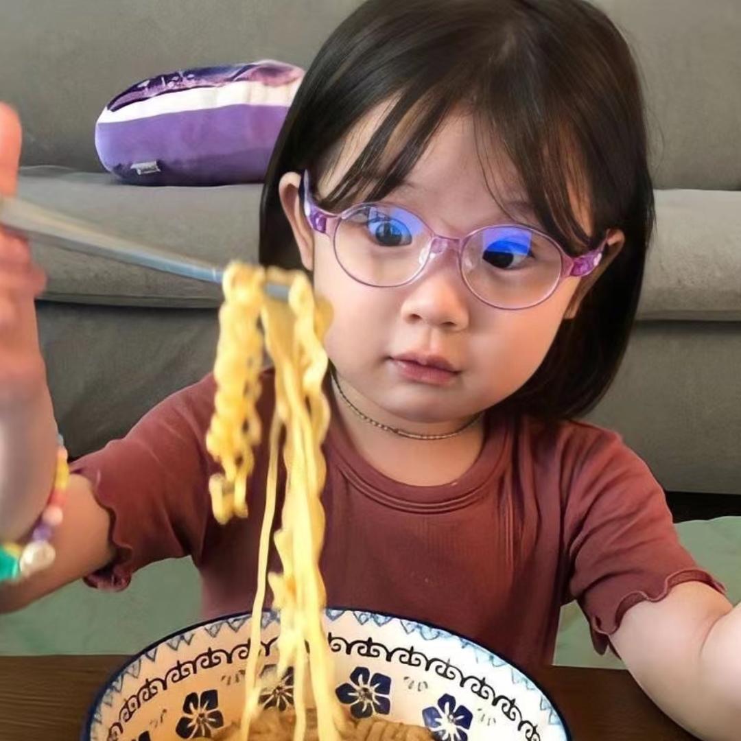 今天只吃亿碗饭