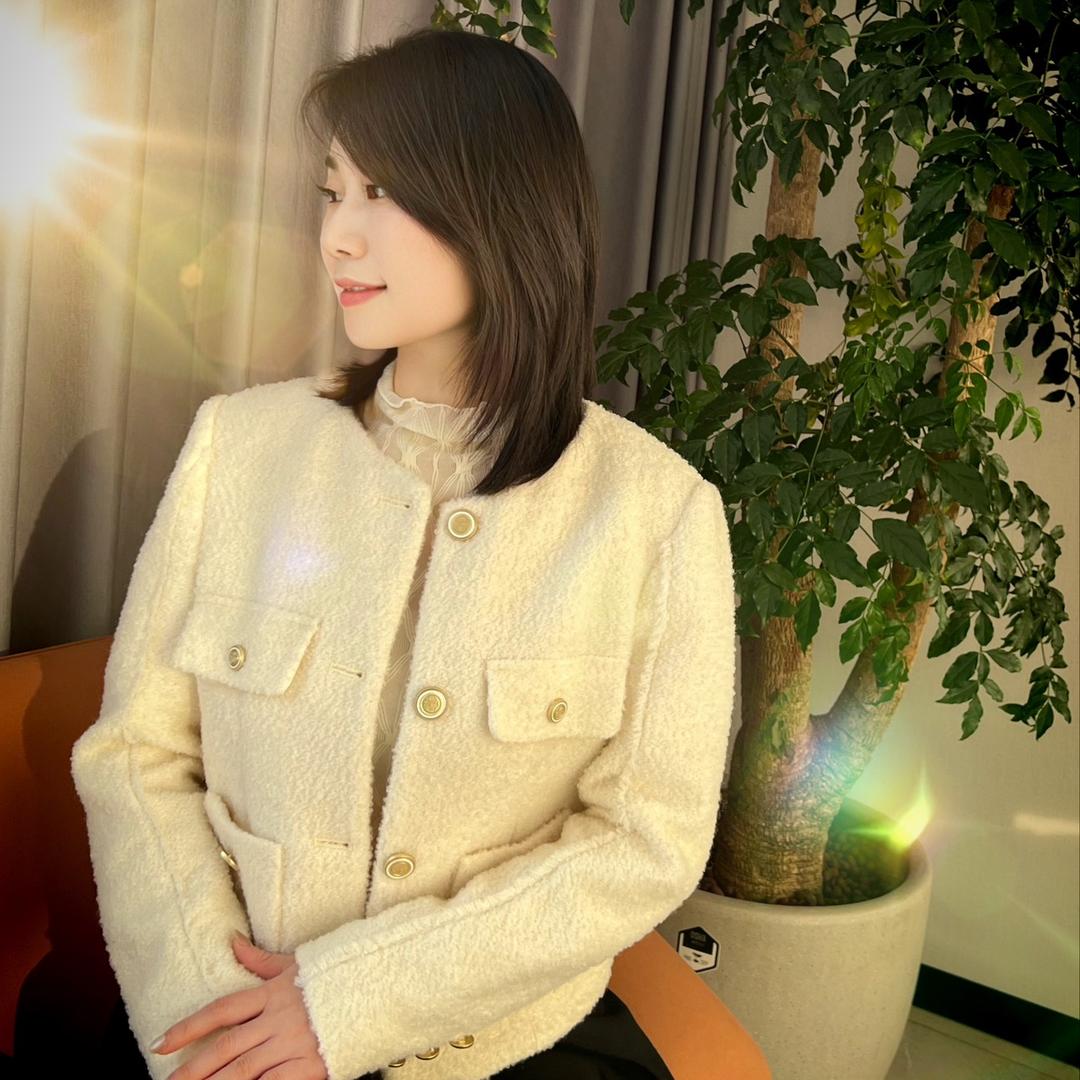 佧茜文服装