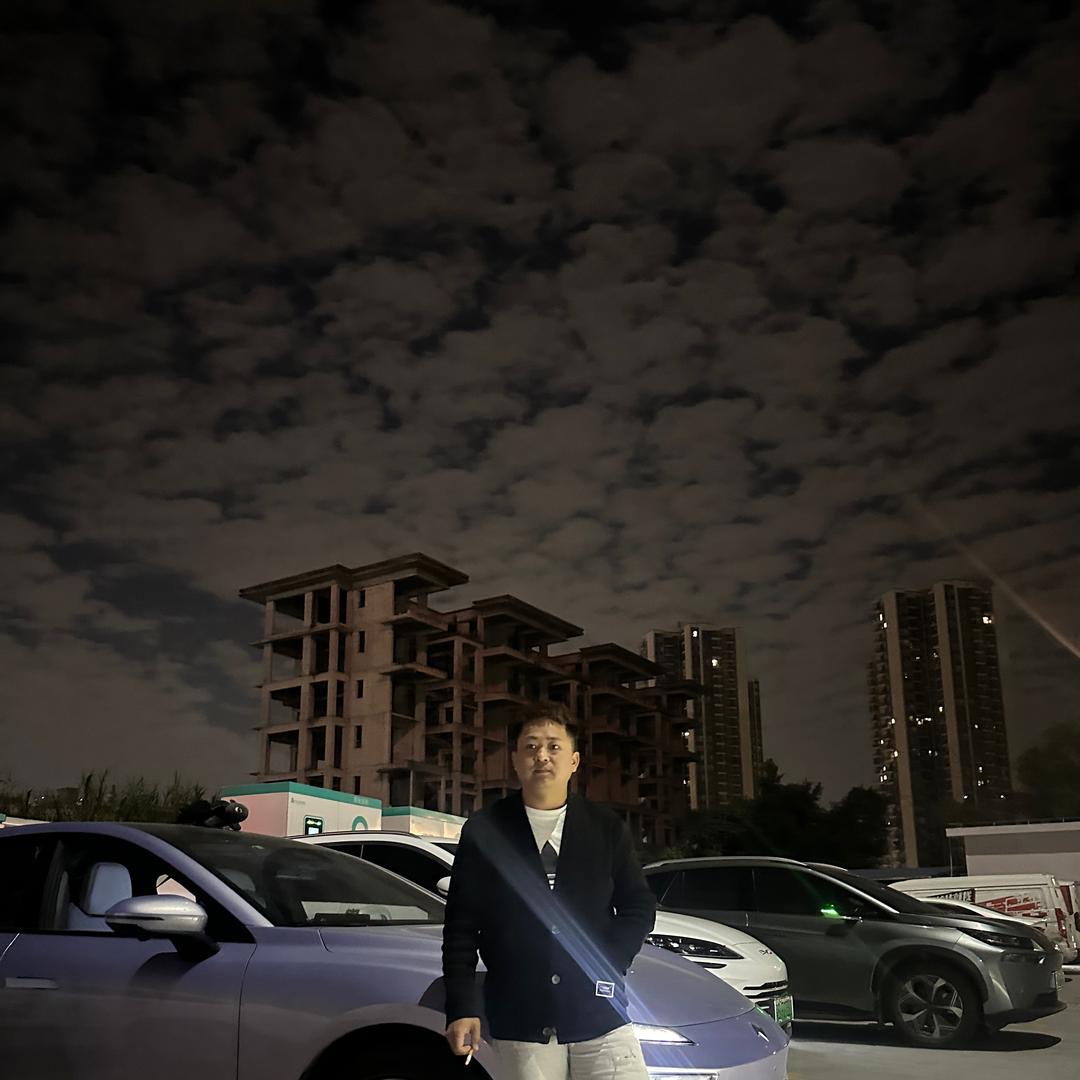 张津铭