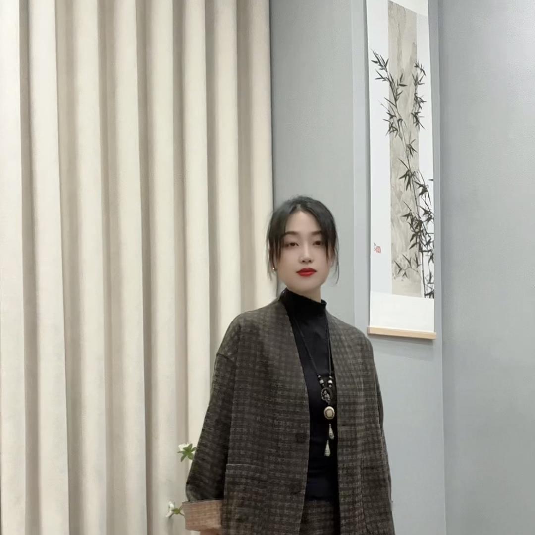 杨姐飘遇丝绸香云纱