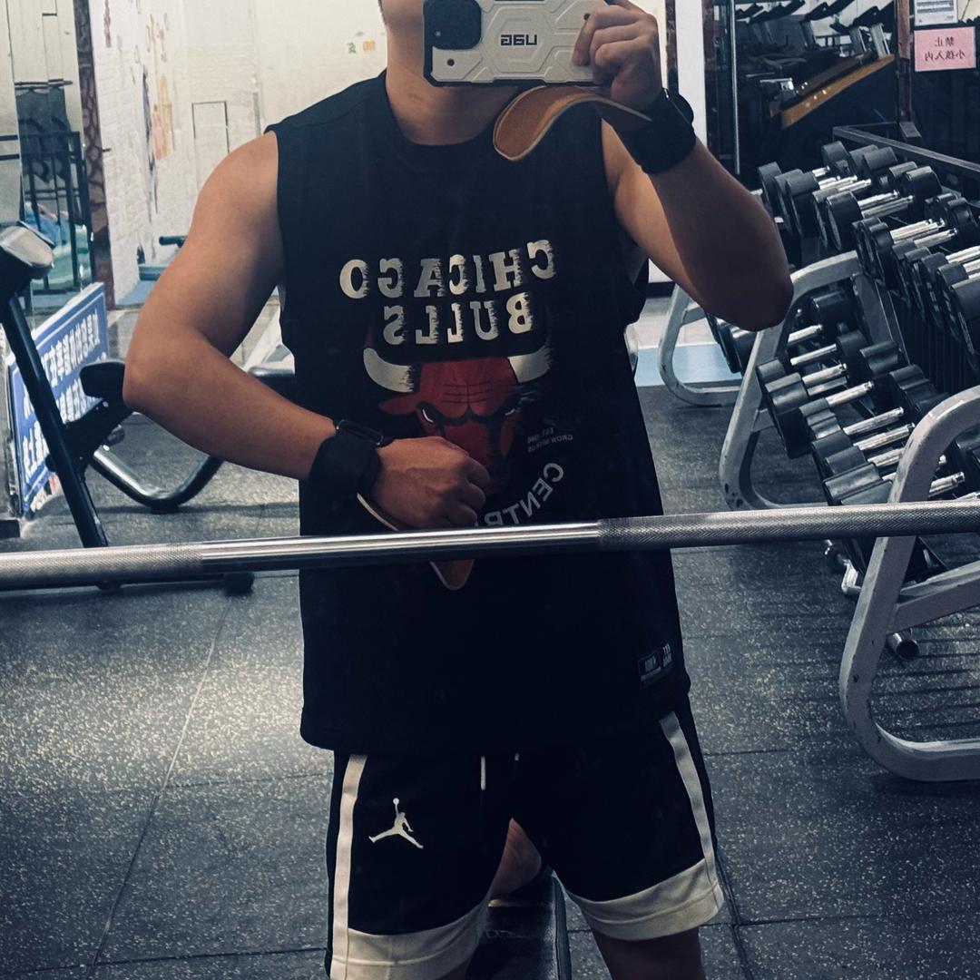 大头不爱吃包子