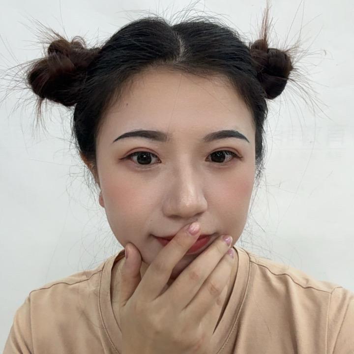 小梅（首播晚9:00）