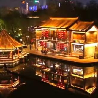 大明湖畔集山楼
