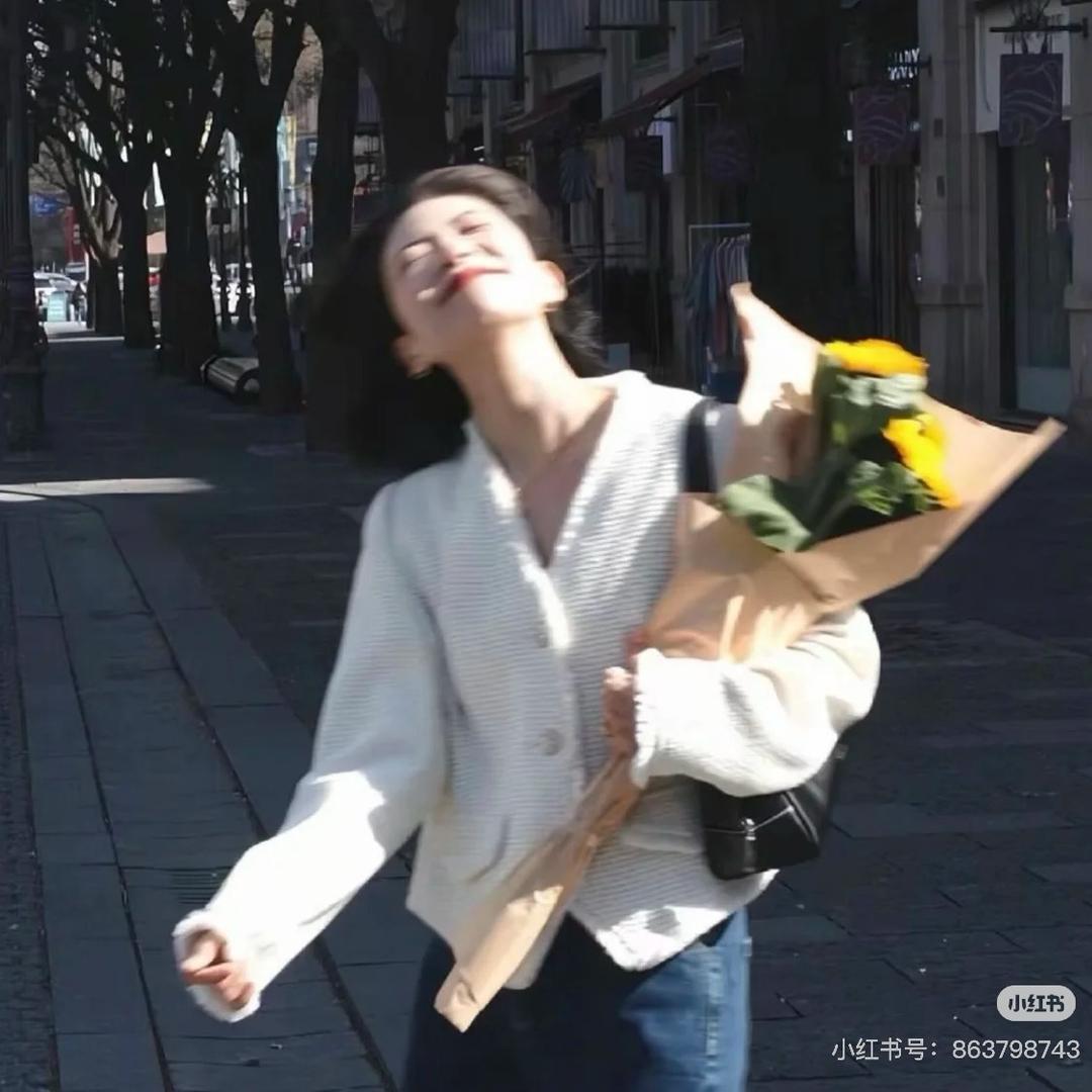 摆烂的咸鱼～