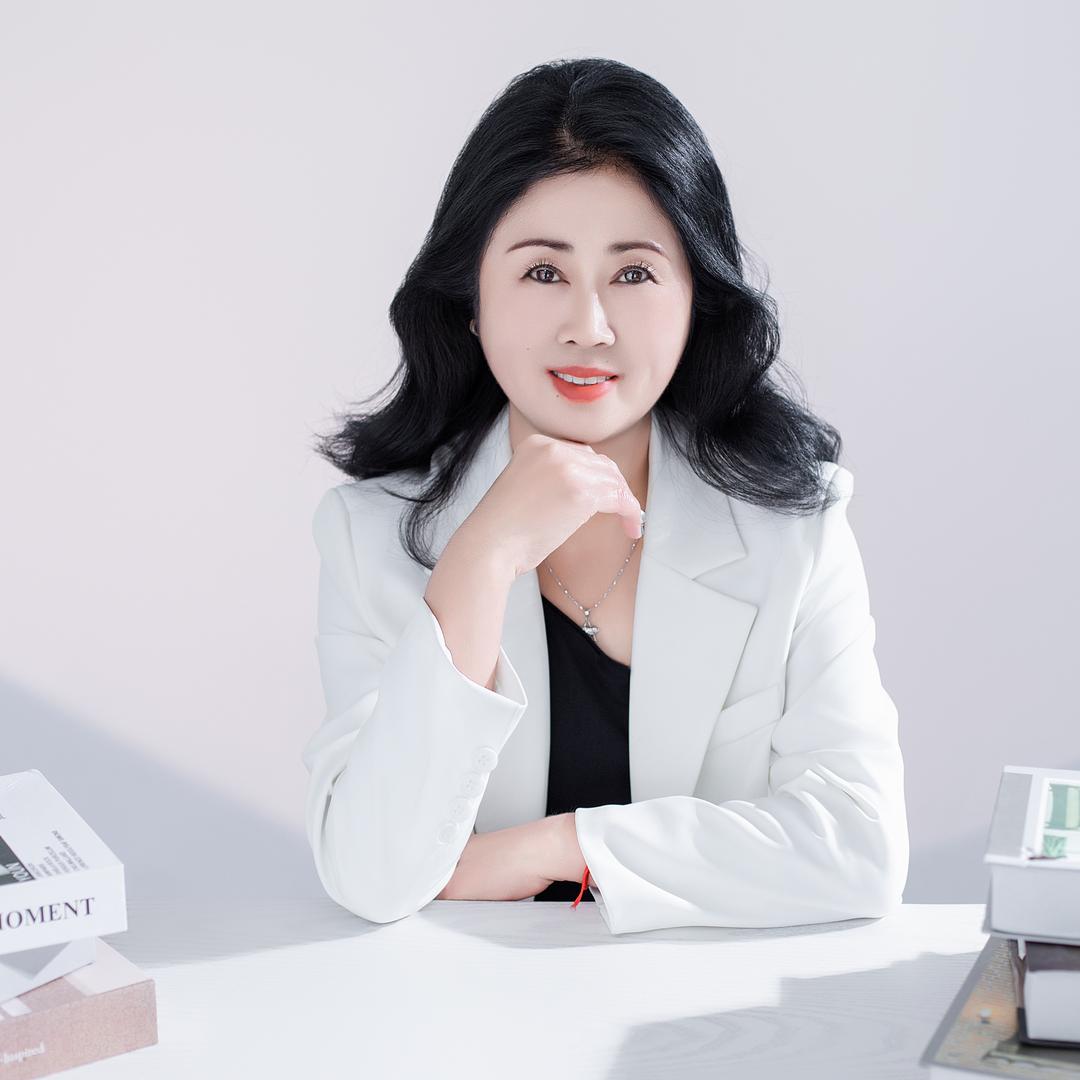 🇨🇳爱笑的颖姐🌹