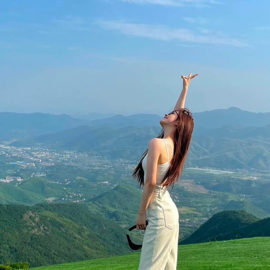 脱缰之马女士、