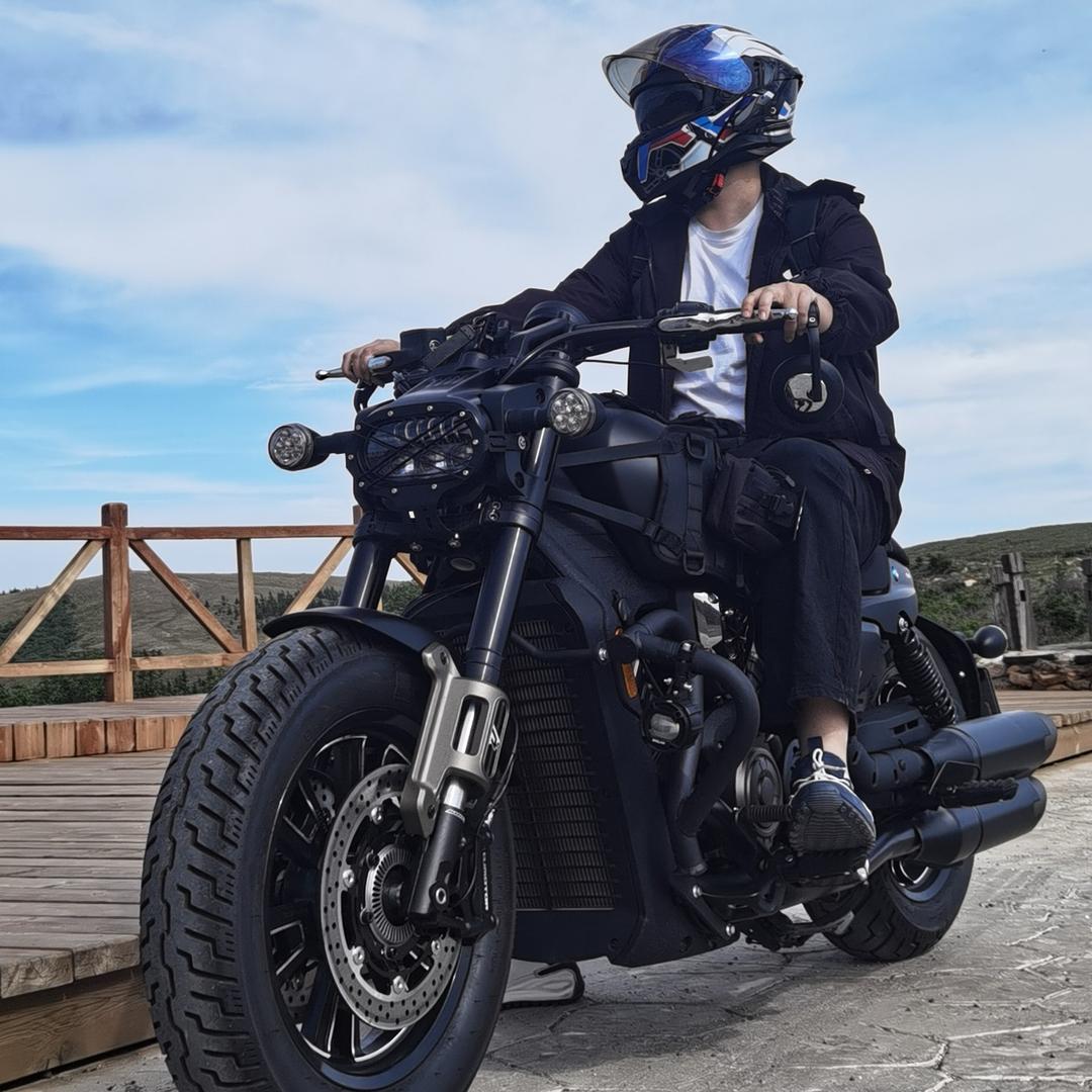 火炎焱燚🔥🏍️（冲刺2000粉）